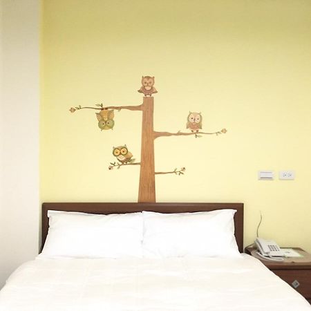 Hfun Hotel Kaohsiung Esterno foto